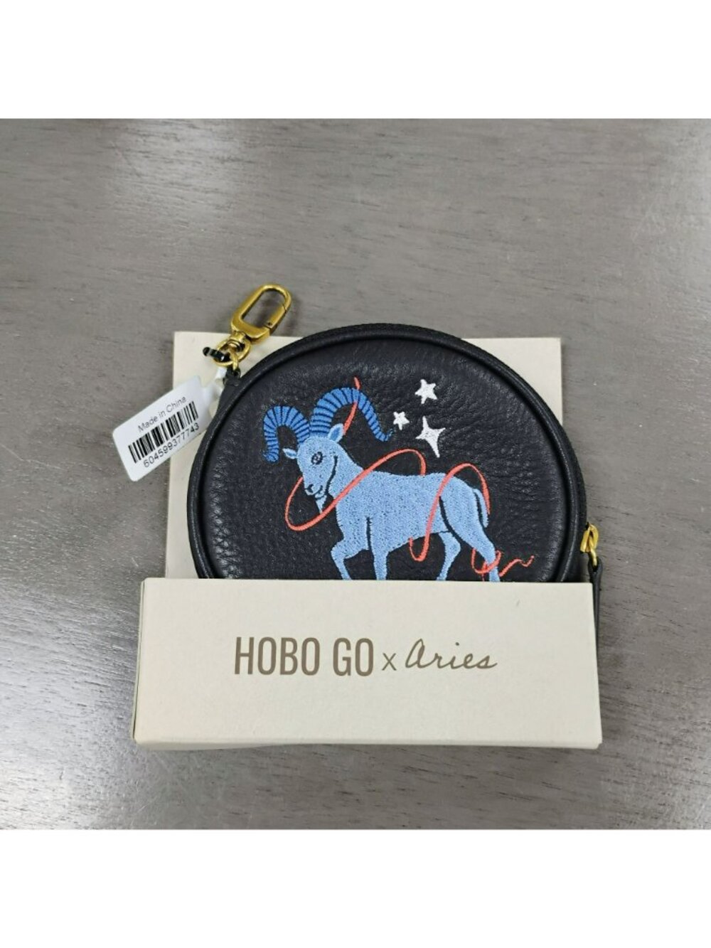 Hobo Go X Aries Black Leather Round Zip Pouch Coin Purse Blue Zodiac Goat NEW - Picture 2 of 6